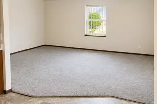 1708 E Lincoln Ave, Montevideo, MN 56265 - Photo 2