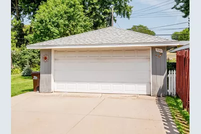 722 24th Avenue N, South Saint Paul, MN 55075 - Photo 10