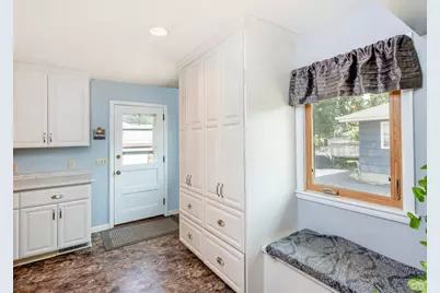 722 24th Avenue N, South Saint Paul, MN 55075 - Photo 36
