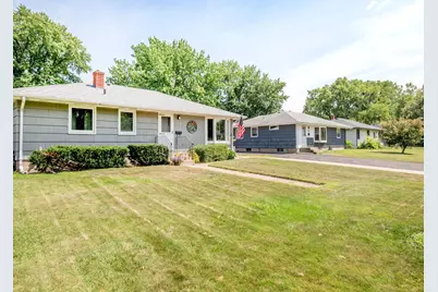 722 24th Avenue N, South Saint Paul, MN 55075 - Photo 2