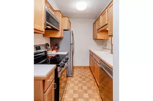 2928 Dean Pkwy, Minneapolis, MN 55416 - Photo 16