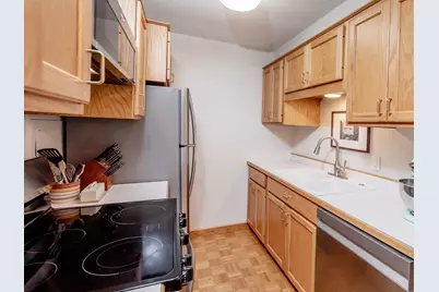 2928 Dean Parkway #4B, Minneapolis, MN 55416 - Photo 14