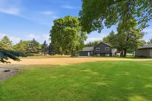 5652 W Oakes Dr, Saint Cloud, MN 56303 - Photo 32