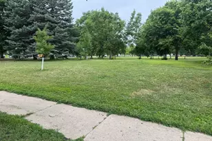 734 Hamline Ave N, Saint Paul, MN 55104 - Photo 22