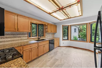 7238 Taffy Way, Eden Prairie, MN 55346 - Photo 4
