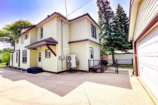 316 S Ash St, Crookston, MN 56716 - Photo 2
