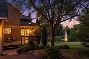 260 Mountain Way, Chanhassen, MN 55317 - Photo 2