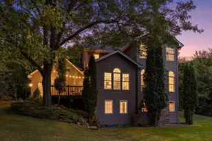 260 Mountain Way, Chanhassen, MN 55317 - Photo 4