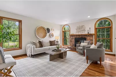 260 Mountain Way, Chanhassen, MN 55317 - Photo 12