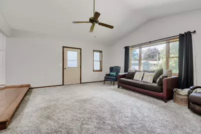 10439 Thrush Street NW, Coon Rapids, MN 55433 - Photo 6