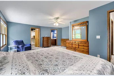 10439 Thrush Street NW, Coon Rapids, MN 55433 - Photo 16