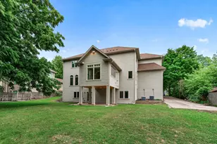 2635 Nathan Ln N, Plymouth, MN 55441 - Photo 110