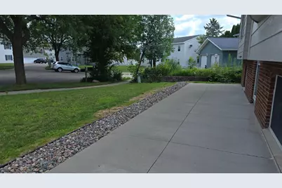 1004 21st Street SE, Rochester, MN 55904 - Photo 4