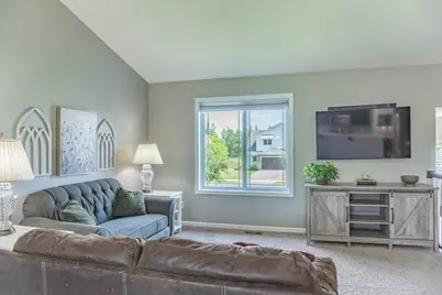 1635 Hidden Trail, Mayer, MN 55360 - Photo 16