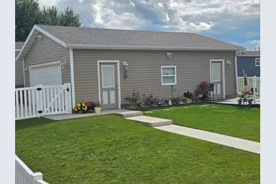 4211 Daffodil Ave SE, Rochester, MN 55904 - Photo 2