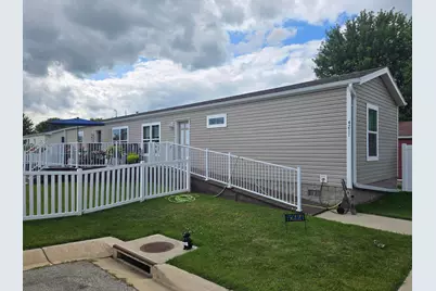 4211 Daffodil Ave SE, Rochester, MN 55904 - Photo 1