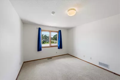 4029 Silver Lake Rd NE, Saint Paul, MN 55421 - Photo 14