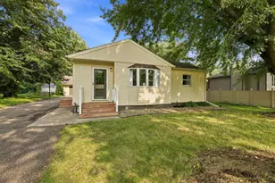 2130 Grand Ave, Albert Lea, MN 56007 - Photo 1