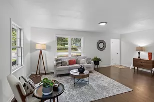 837 McKnight Rd N, Saint Paul, MN 55119 - Photo 2