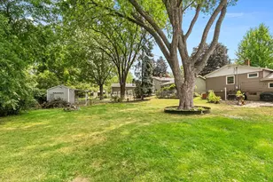 2429 Ronald Ave, White Bear Lake, MN 55110 - Photo 26