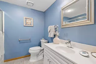 2488 Hillwood Dr E, Maplewood, MN 55119 - Photo 86