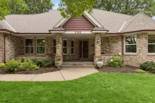 2488 Hillwood Dr E, Maplewood, MN 55119 - Photo 18