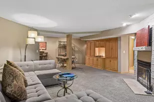 2488 Hillwood Dr E, Maplewood, MN 55119 - Photo 76