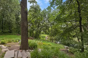 2488 Hillwood Dr E, Maplewood, MN 55119 - Photo 100