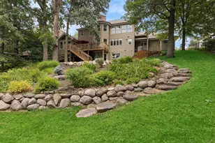 2488 Hillwood Dr E, Maplewood, MN 55119 - Photo 90
