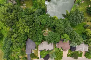 2488 Hillwood Dr E, Maplewood, MN 55119 - Photo 14