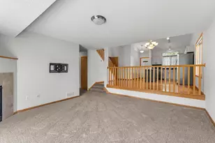 4244 Jarmann Ln, Shakopee, MN 55379 - Photo 16