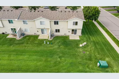 4244 Jarmann Lane, Shakopee, MN 55379 - Photo 38