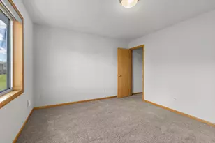 4244 Jarmann Ln, Shakopee, MN 55379 - Photo 30