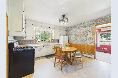 286 Park Avenue, Saint Martin, MN 56376 - Photo 2