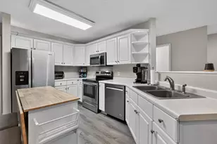 2408 Viola Heights Dr NE, Rochester, MN 55906 - Photo 22
