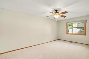 719 Evergreen Ct, Burnsville, MN 55337 - Photo 14