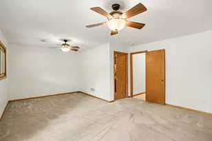 719 Evergreen Ct, Burnsville, MN 55337 - Photo 20