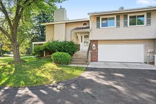 719 Evergreen Ct, Burnsville, MN 55337 - Photo 2