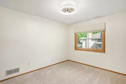 719 Evergreen Court, Burnsville, MN 55337 - Photo 12