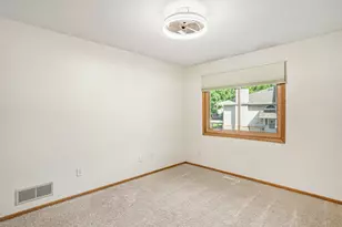 719 Evergreen Ct, Burnsville, MN 55337 - Photo 12