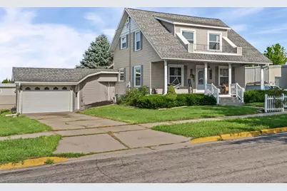 104 2nd Avenue SW, Spring Grove, MN 55974 - Photo 2
