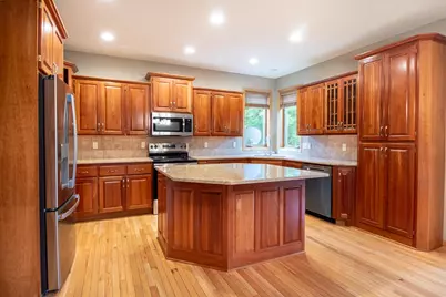 6739 Yellowstone Lane N, Maple Grove, MN 55311 - Photo 14