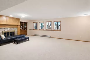 8992 Hidden Meadow Rd, Woodbury, MN 55125 - Photo 28