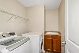 3947 Valencia Ln, Chaska, MN 55318 - Photo 34