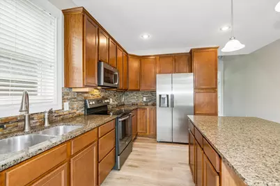 3947 Valencia Lane, Chaska, MN 55318 - Photo 10