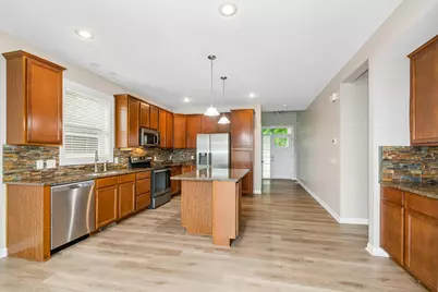3947 Valencia Lane, Chaska, MN 55318 - Photo 8