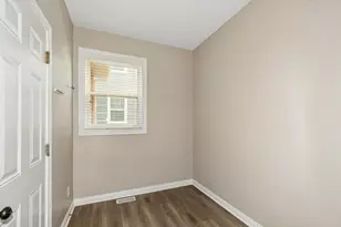 3947 Valencia Ln, Chaska, MN 55318 - Photo 22
