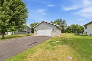 1106 9th St NE, Milaca, MN 56353 - Photo 4