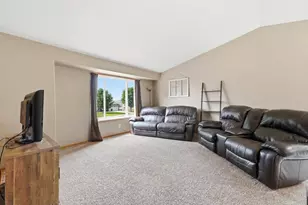1106 9th St NE, Milaca, MN 56353 - Photo 16