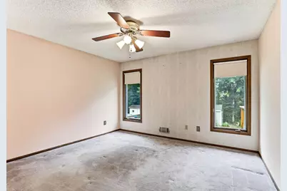 525 Lakewood Drive S, Maplewood, MN 55119 - Photo 22
